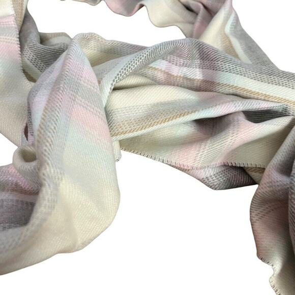 100% Pure Cashmere Made in Scotland Plaid Womens Fringe Pink Gray Scarf 68x12" - Picture 2 of 15